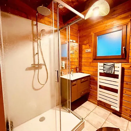 Maison Maneki Evasion 8 Personnes En Bord De *